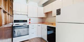 The Caravelle Gallery 3