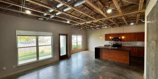 Stunning Modern Urban Loft – Spacious, Stylish, and Conveniently Located Gallery 1