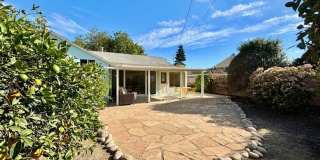 2 Bedroom + 2 Bathroom Bungalow | Midtown Ventura | Furnished Gallery 14