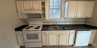 Charming 4bdrm/1.5bth Home Located in Richmond's North Highland Park w/Balcony!! Gallery 20