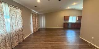5 Bedroom on Falcon Gallery 35