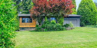 2 Level Mid-Century home for lease! Tour today! Gallery 4