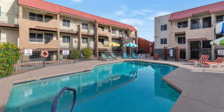 Urban Walk Gallery 33