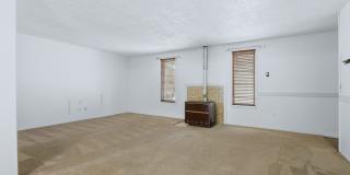 Downtown Castle Rock at its best!  Just a short 2 block walk to downtown. Gallery 8