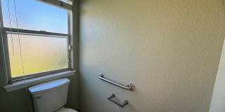 3br/2ba House with Garage, Enclosed Yard & Solar Panels! Pets Negotiable! Gallery 13