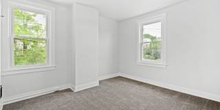 SCORE 50% OFF 1ST MONTH'S RENT IF SIGNED BY JULY 24! Spectacular 3 bedroom home in Carrick available now! Gallery 19