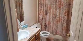 GREAT FURNISHED HOME WITH SIDE PARKING! Gallery 18