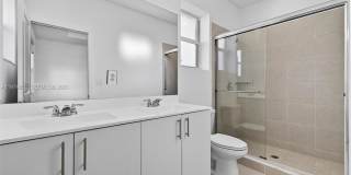 2650 Southeast 29th Street Gallery 13