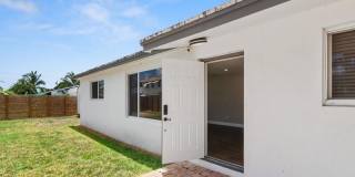 1632 N L Street Gallery 17