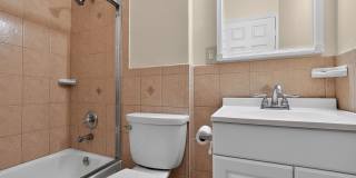 Charming 3BR Duplex in Poughkeepsie Gallery 5