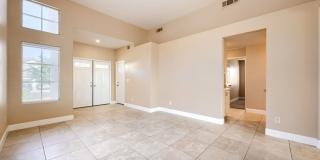 Beautifully Updated 3 Bedroom Home with Designer Kitchen & Cozy Fireplace Gallery 6