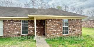 401 Bruce St Gallery 1