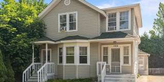 2 Bedroom 1 Bath Apartment with Fireplace in Lake Forest Gallery 2