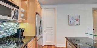 306 E Mallory Circle Gallery 11