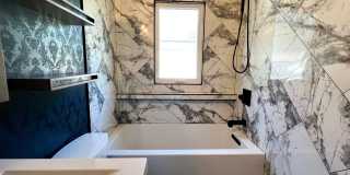Spacious 4BR House in Edgewater Gallery 66