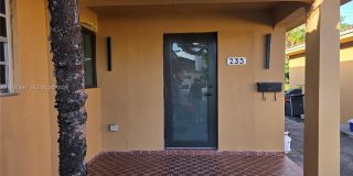 233 E 7th St Gallery 1