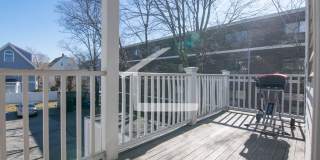 Charming 3 Bedroom-NO Broker Fee Gallery 4