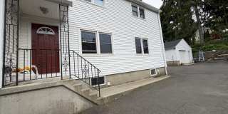 50 Lincoln Avenue Gallery 19