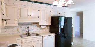 Available 3/2 house in Green Acres! Gallery 5