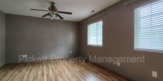 1108 NE Beaumont Ln Gallery 11