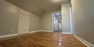 4834 N Ridgeway Avenue Gallery 11