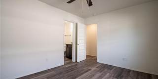 931 S Rupple Road Gallery 16