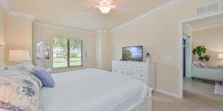 **2 + Den Condo - 1 Car garage - Fully Furnished - Short Term Lease (5.11 - 11.30) ** Gallery 19
