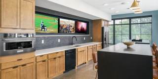 Crossline Gallery 12