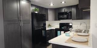 Desert Lakes Apartments Gallery 10