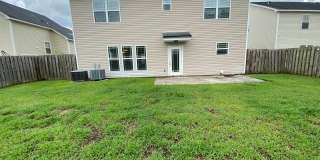 4 bedroom 2.5 bath home with a loft Gallery 28