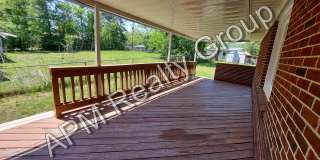 Renovated three bedroom house Gallery 1
