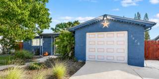 Upgraded 3BD/2BTH Pool Home in Holiday, FL! Gallery 1