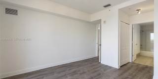 2400 SW 27th Ave Gallery 13
