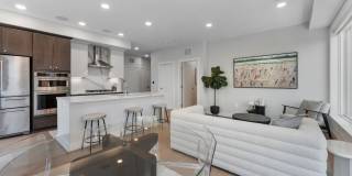 635 Slaters Ln Gallery 2