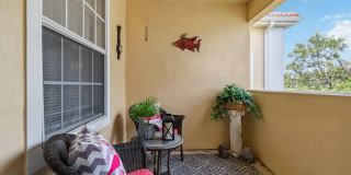 Beautiful furnished & turnkey ready  2/2 unit available now for an annual lease Gallery 31