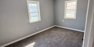 4 bedroom/1 bath/detached storage building Gallery 18