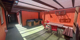 Charming home located near Russell and Mountain Vista. Gallery 36