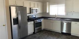 CHARMING SPLIT LEVEL HOME. FEATURING OPEN FAMILY ROOM Gallery 10