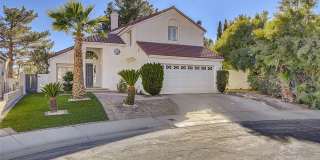 Lovely Home with Pool/Spa in the Lakes! Gallery 1