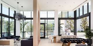 Intro Burbank Gallery 5