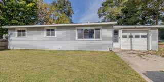 Well Maintained Home in Great TC Location Gallery 1