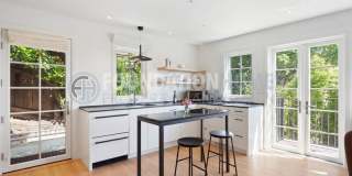 215-A Molino Ave . Gallery 11