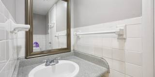 Premier Gardens Apt. Gallery 40