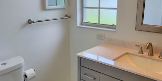 Cute Annual Single Family Home – Near Shamrock Park and South Venice Ferry and Boat launch! Gallery 25