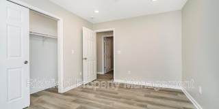 2757 Columbia Avenue - 2757-B Gallery 28