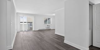Ridgeway Place Gallery 33