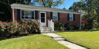 4706 Red Fox Rd Gallery 1
