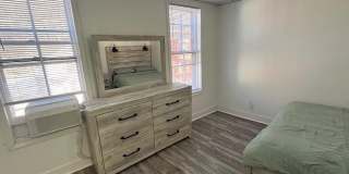 189 Hill Street Gallery 14