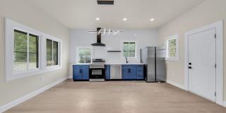 530 E Carson St Gallery 6