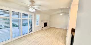 Beautiful Townhome with Great Schools, Great Location! Pet Friendly! Gallery 1